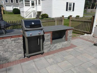 Reliable landscaper near Derry NH for patio and outdoor kitchen.