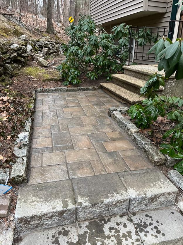Reliable landscaper near Derry NH for residential walkway.