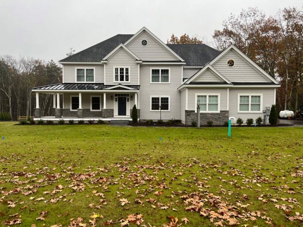 Reliable landscaper near Windham NH for residential plantings.