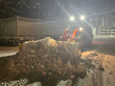 Reliable landscaper near Manchester NH for commercial snow removal